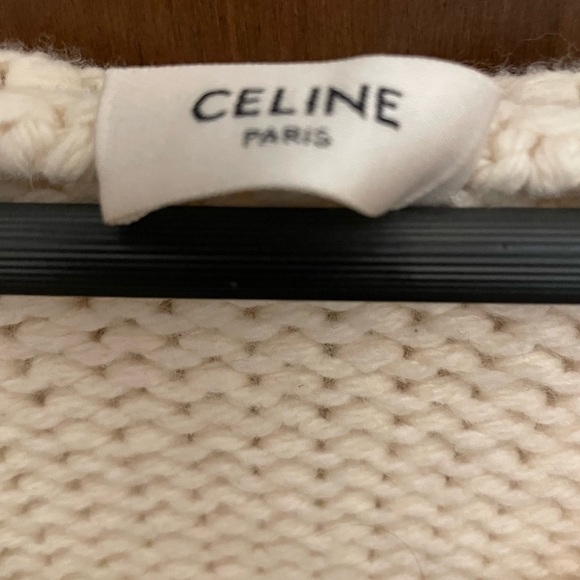 Celine Cream V-Neck Sweater with Intricate Knit Design - Picture 2 of 5